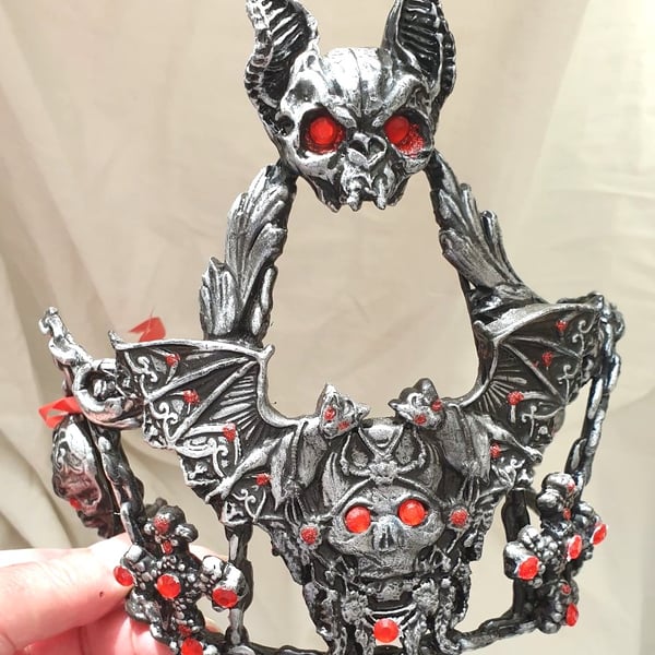 Gothic Wedding  Tiara Crown  Halloween  skull Headpiece black Tiara Halloween