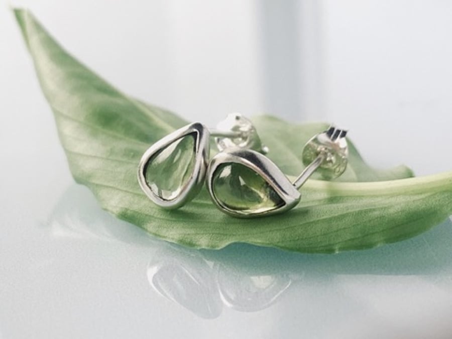 Silver sale peridot earrings