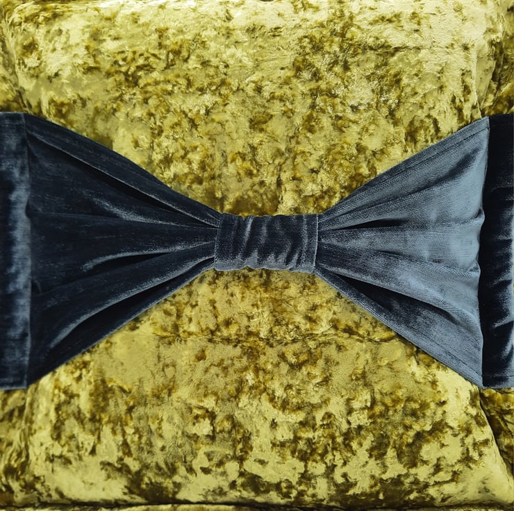 Yellow velvet bow 18