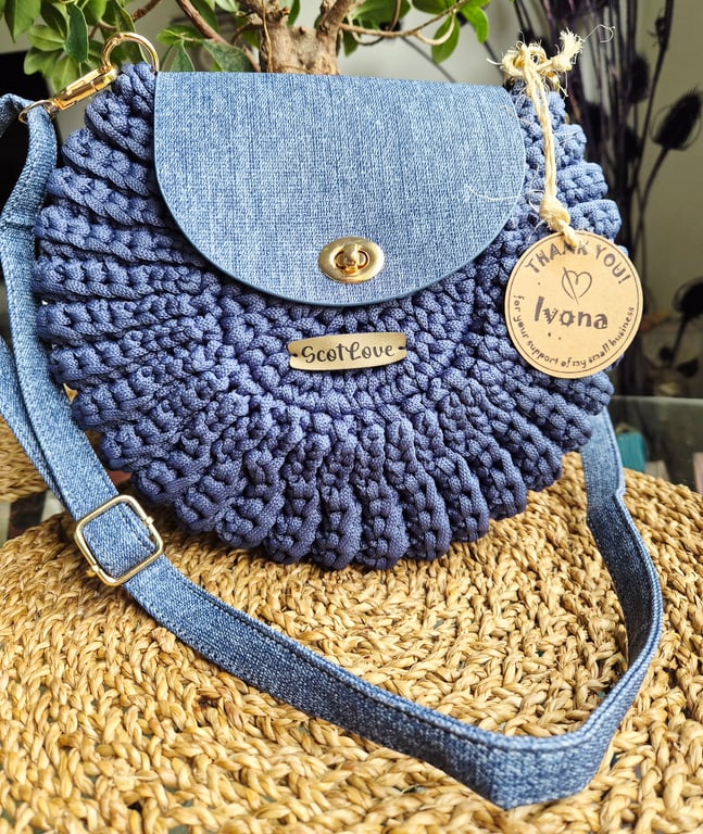 Oreo crochet handbag