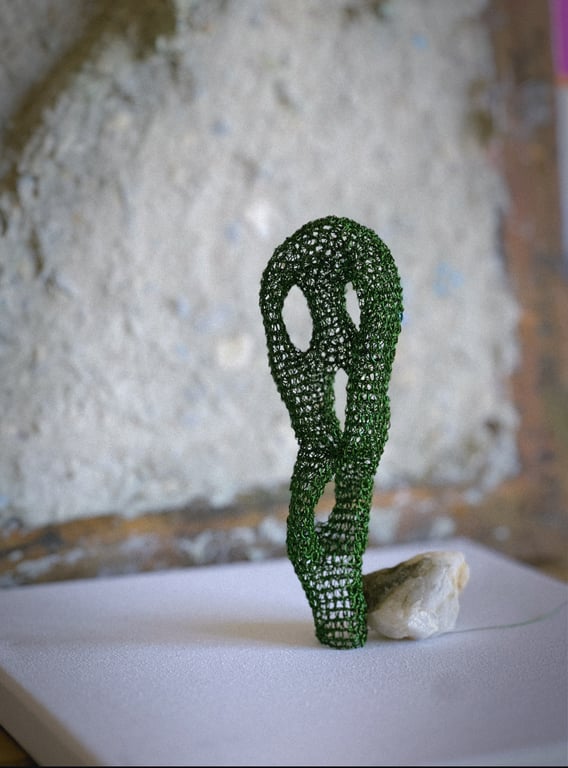 Copper wire sculpture rockery shape brooch pendant necklaces