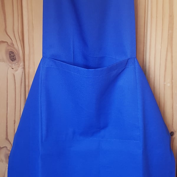 Kitchen apron: RESERVED COMMISSION
