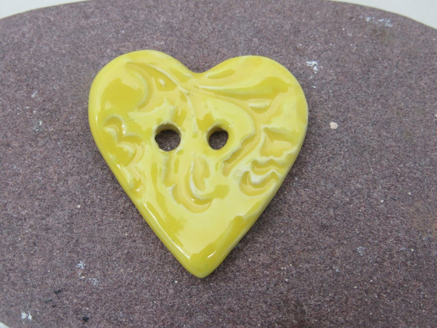 Medium Lemon Yellow Brocade Texture Heart Shaped Ceramic Button