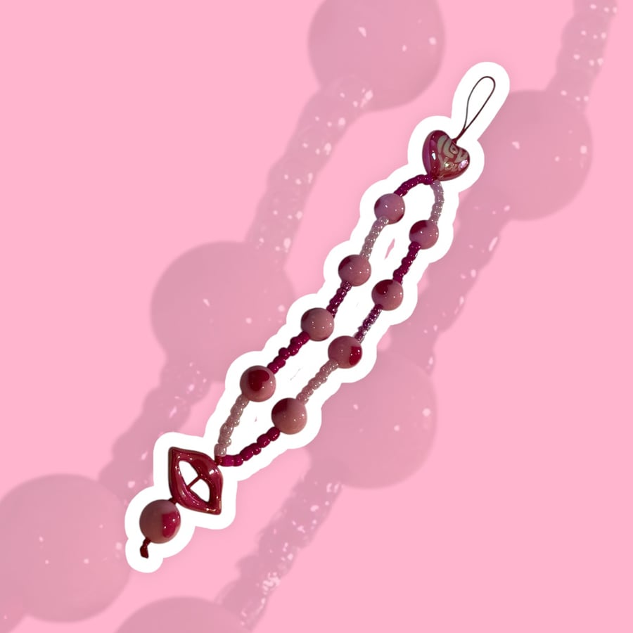 A Lippy Long Phone Charm