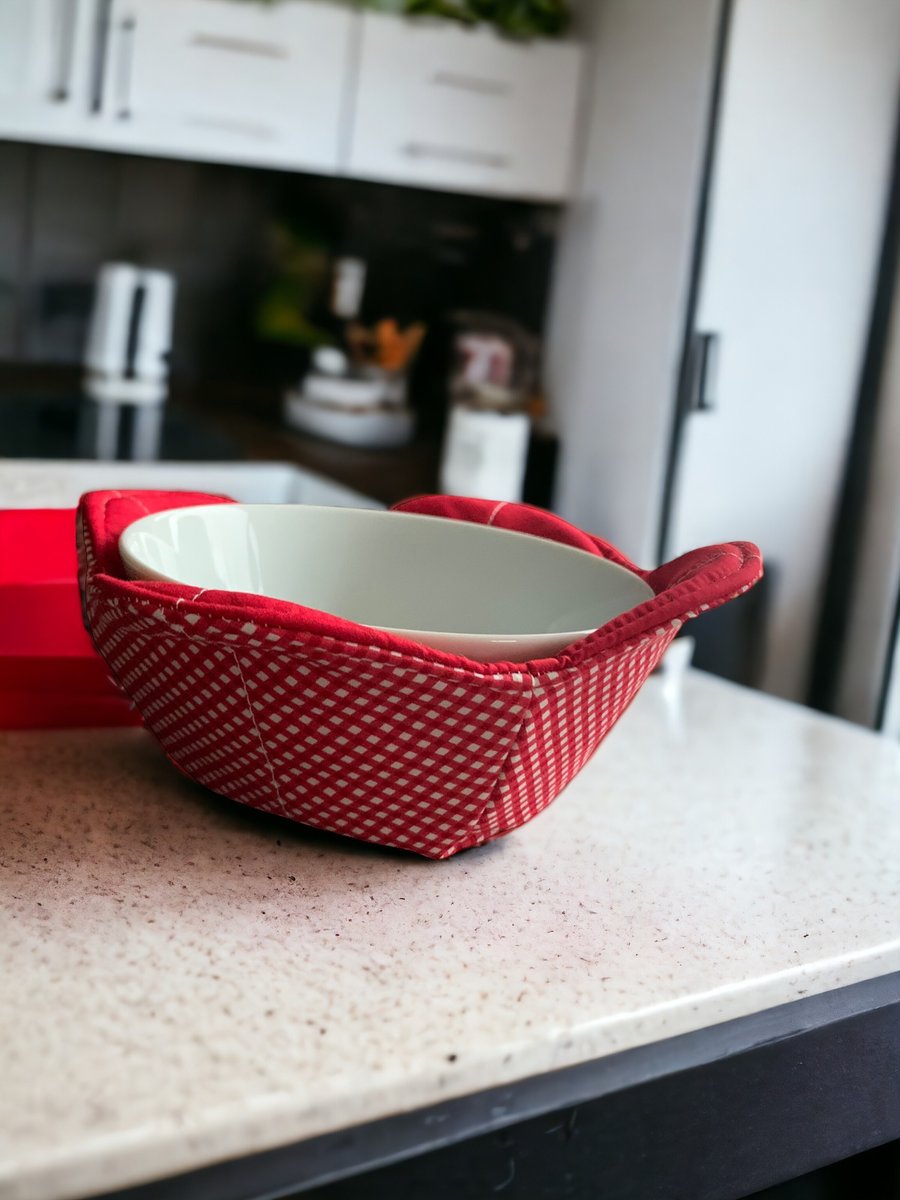 Quilted bowl cosy for Soup, porridge or Noodles in red gingham