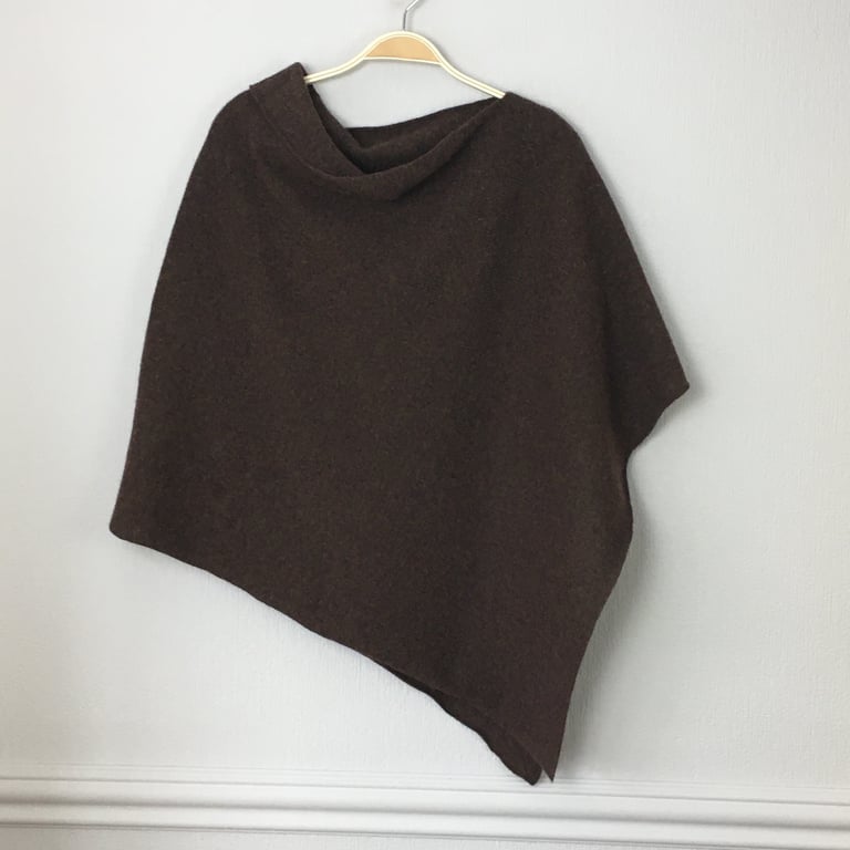 Poncho merino lambswool hickory nut brown