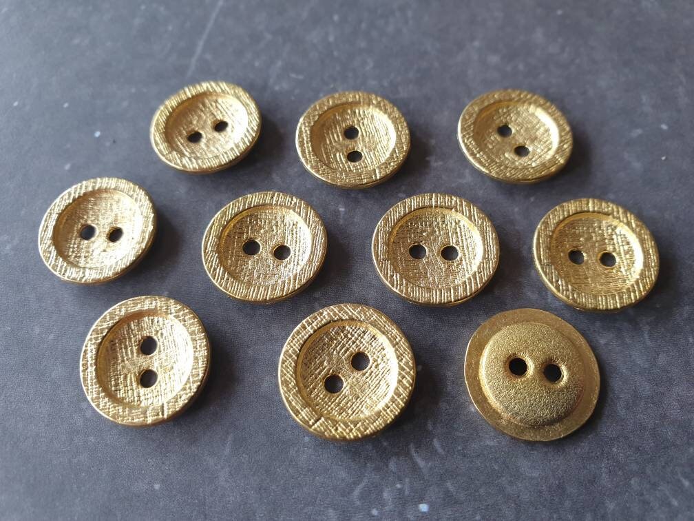 15mm (9 16" aprox) 24L Italian Button Matt Gold