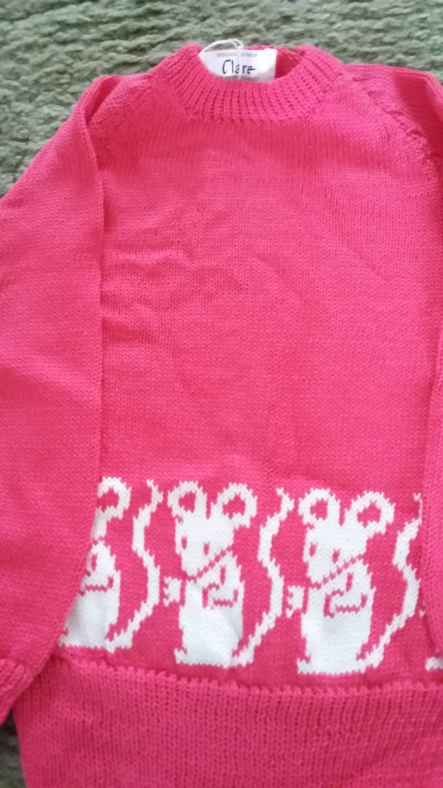 Fuchsia pink jumper with mice round the bottom. Size 2-3 yrs Seconds Sunday
