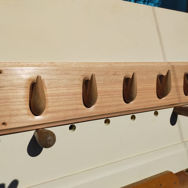 Unique Wall Claws Oak Coat Rack