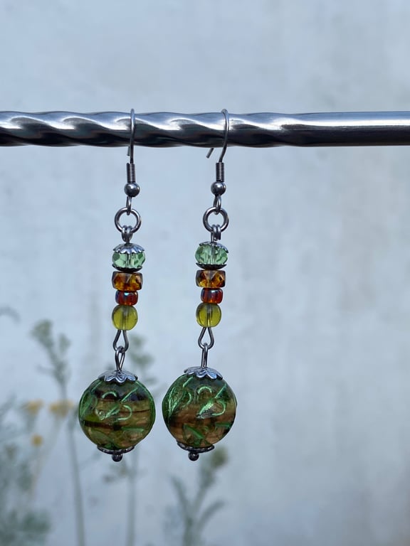Zyla-Ann UV Glass Leaf Design Earrings 