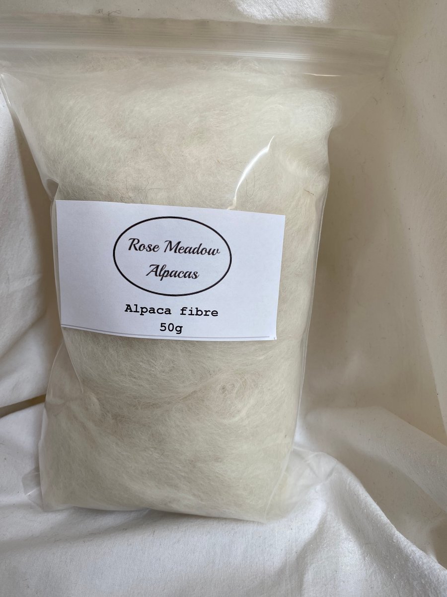 50g white alpaca fibre