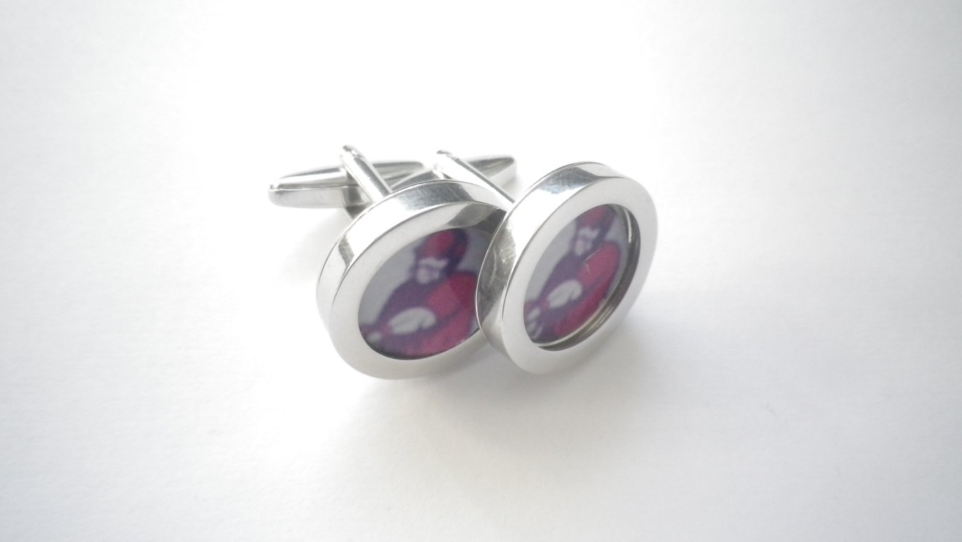 Vintage cricket cufflinks,free shipping, gift wrapped , great image, Ref 1234