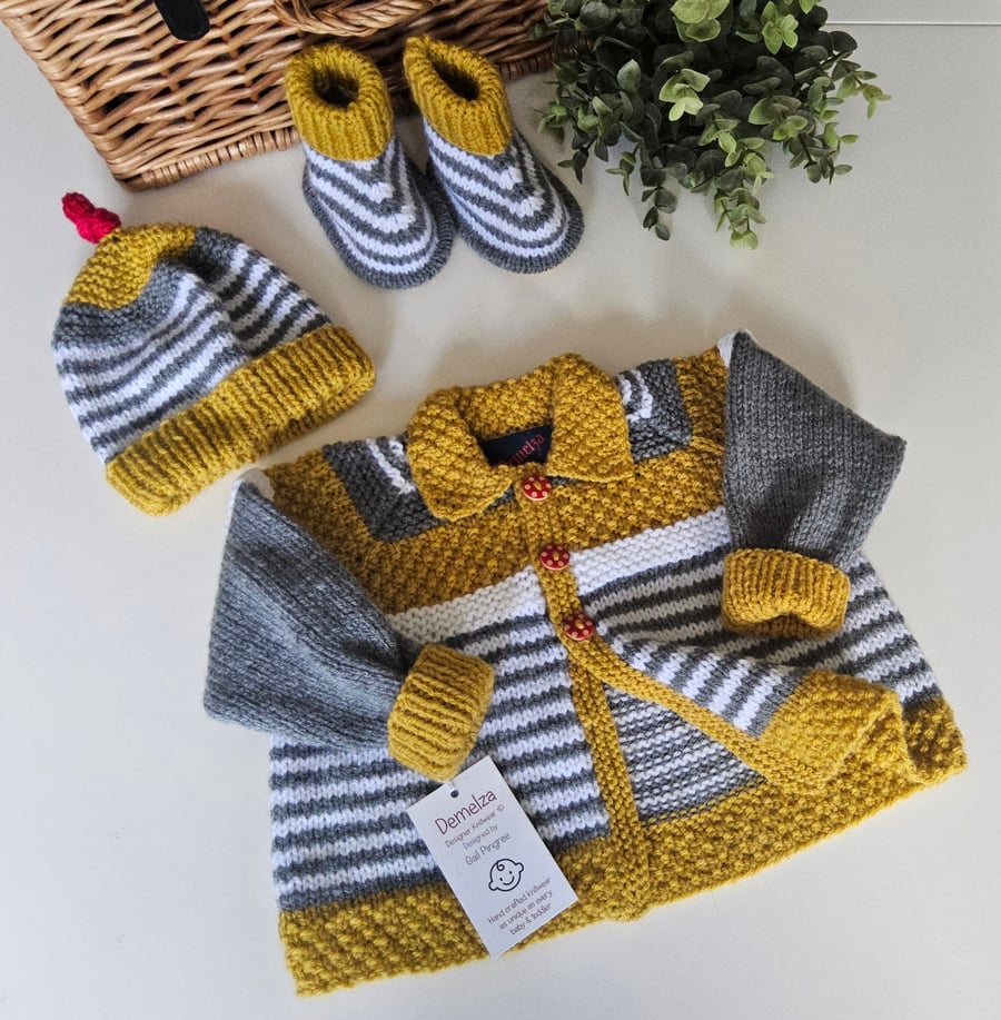 Baby  Boy's Jacket, Booties & Hat Set Hand Knitted 0-6 Months Size