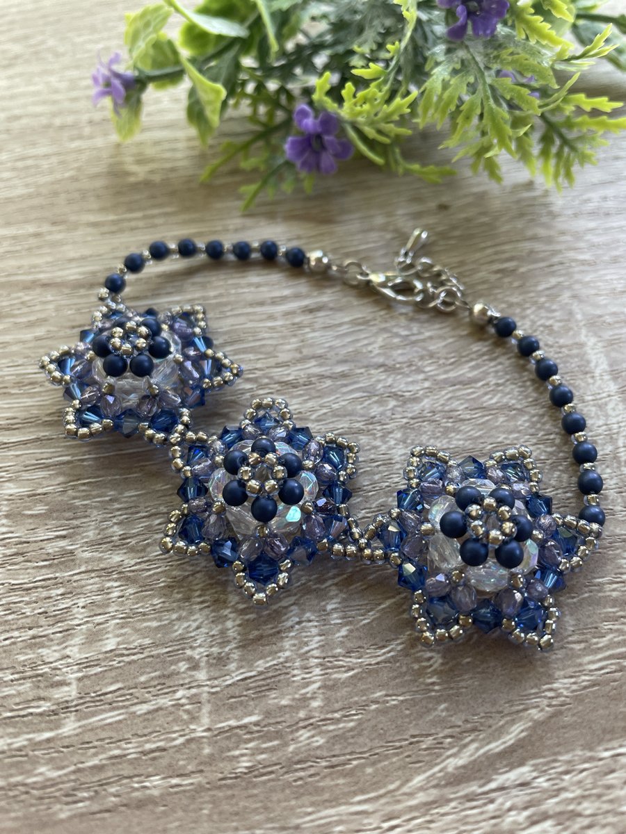 Blue star flower bracelet 