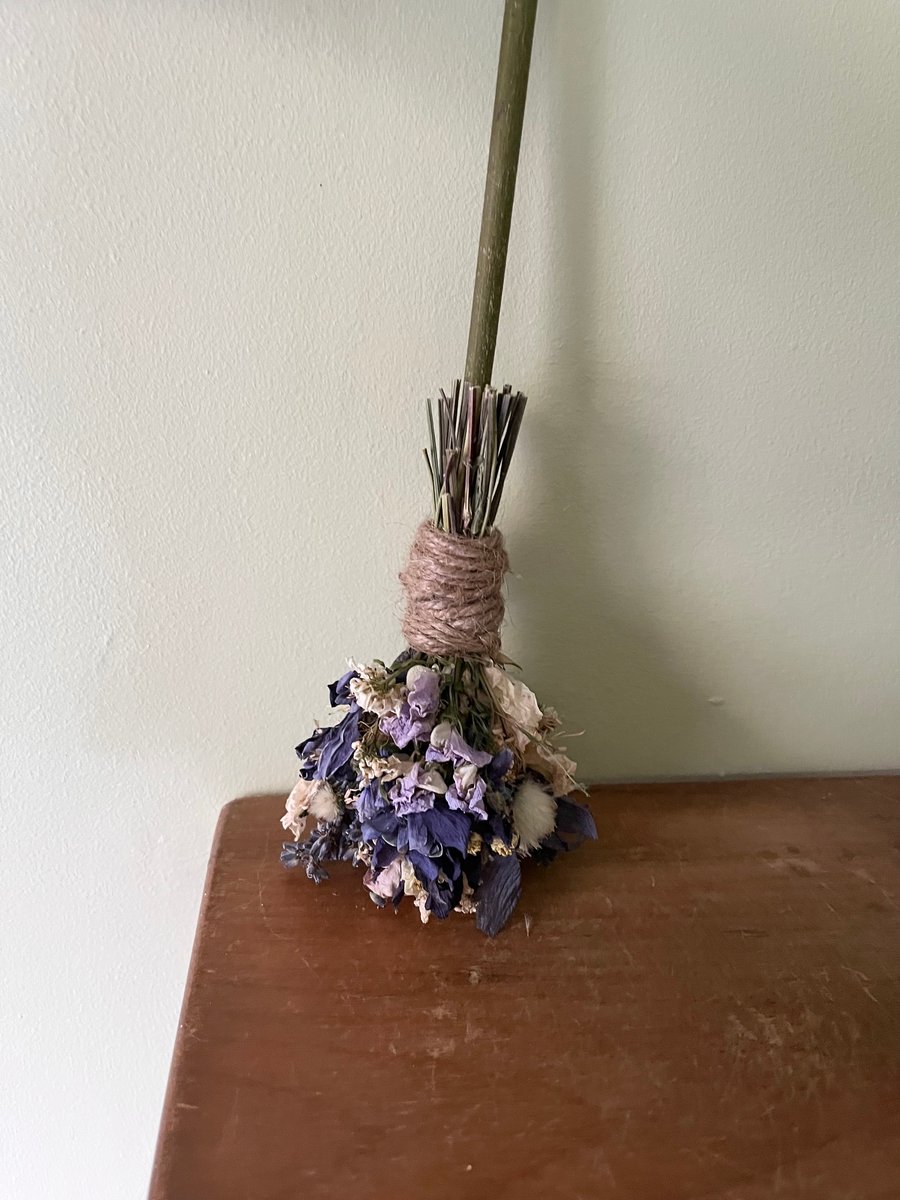 Dried Flower Besom. Handmade Broom. 27cm Long.