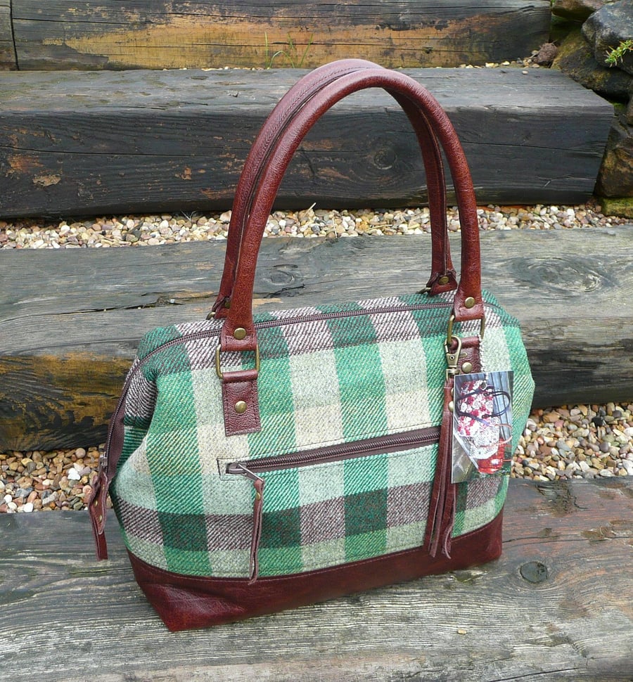 British wool tweed weekend bag overnight bag Mary Poppins style carpet bag