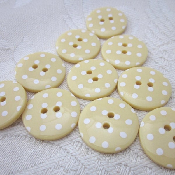 10 Pale Yellow Polkadot Buttons