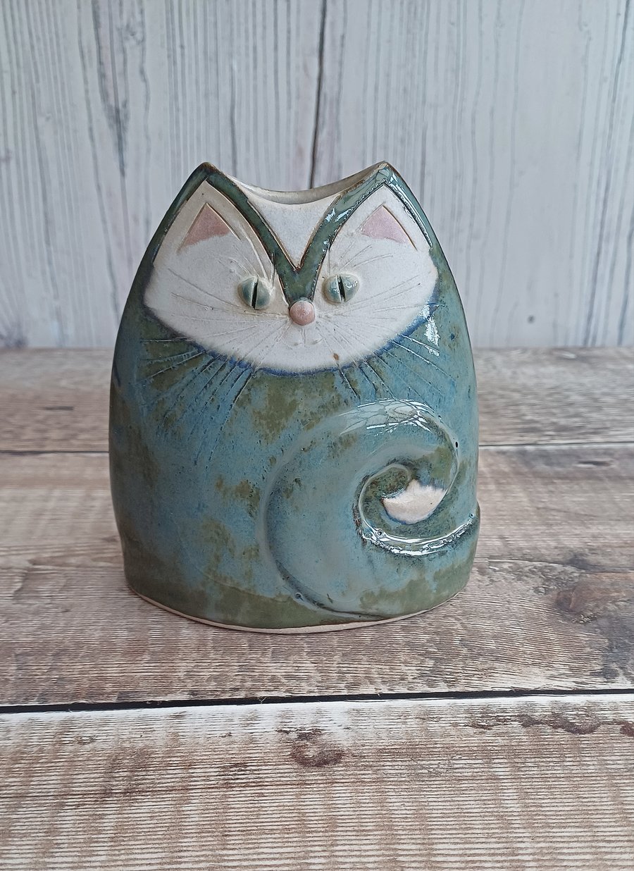 Handmade stoneware cat vase 