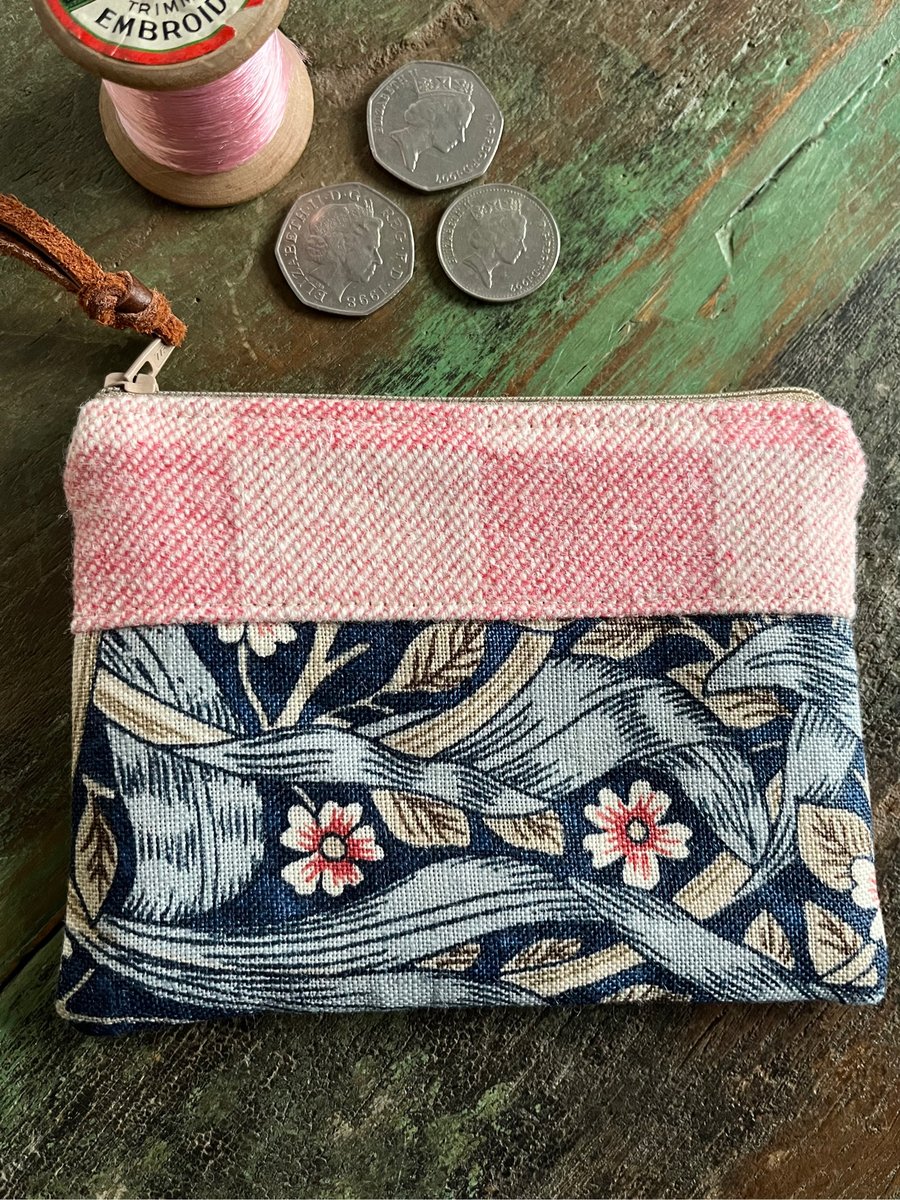 William Morris Pimpernel floral linen and tweed coin purse small pouch