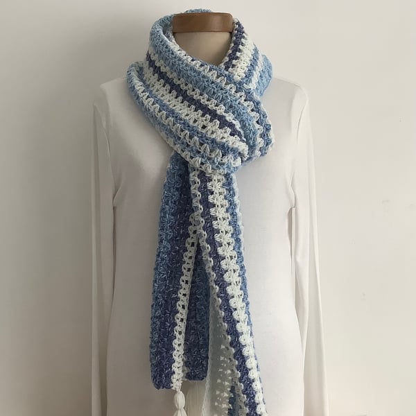  SCARF, neckwarmer. 'Coast Path' Soft , lightweight alpaca blend . Blue, white .