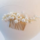 Bridal hair comb, wedding hair come, bridesmaid hair pin, pearl hair come