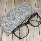 Padded glasses pouch Grey leaves fabric apprx 8.5cm x 17cm 