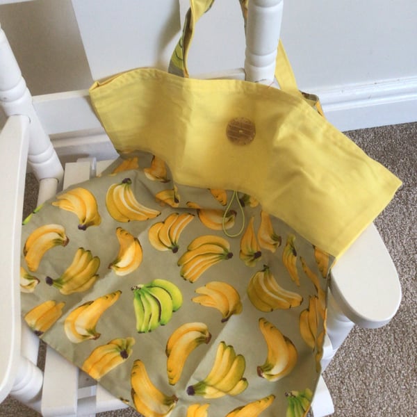 Folding shopping bag