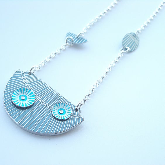 Semi circle mid-century style necklace with turquoise circles