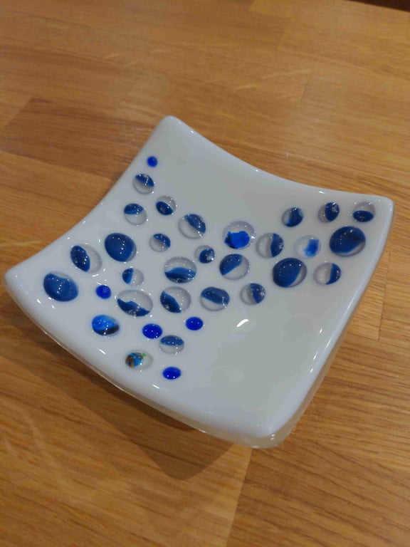 Fused glass pebble dish 10cm White & blue