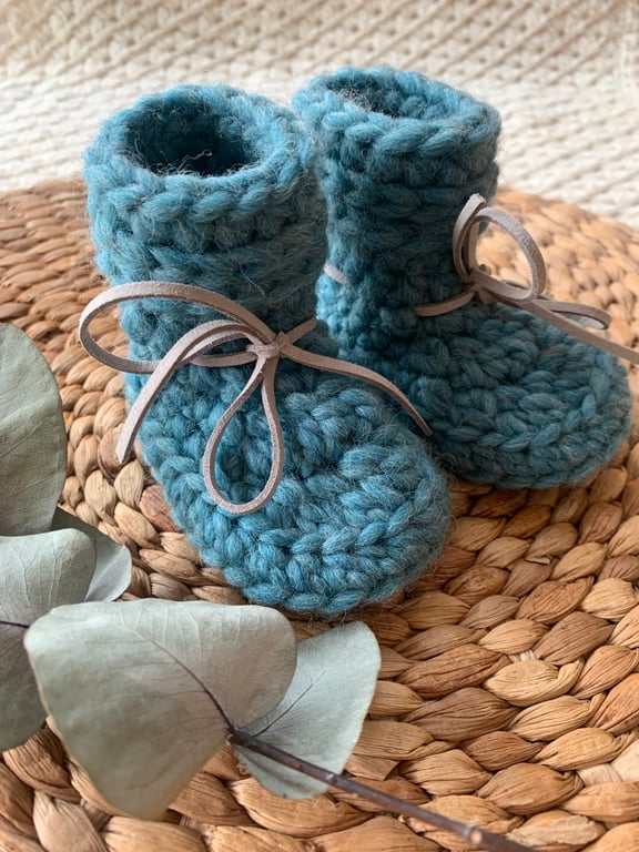 Chunky Modern Wool Booties with Soles 3-6m