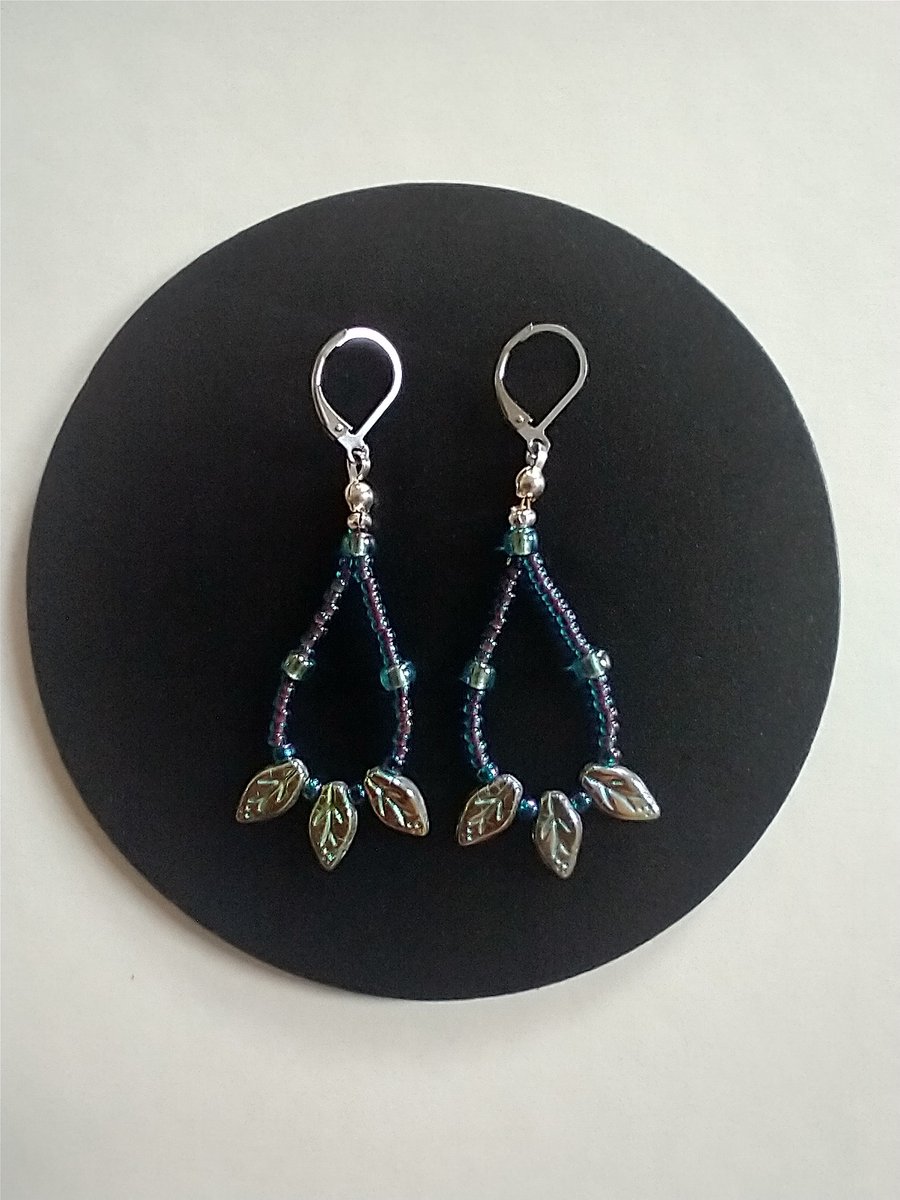 Leafy dangle earrings 
