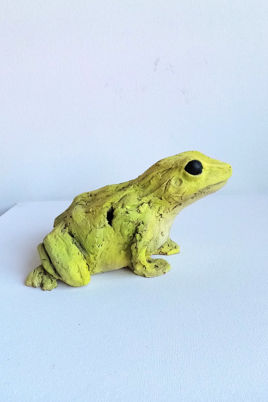 Frog sketch sculpture 