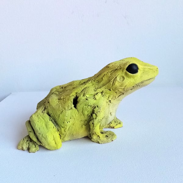 Frog sketch sculpture 