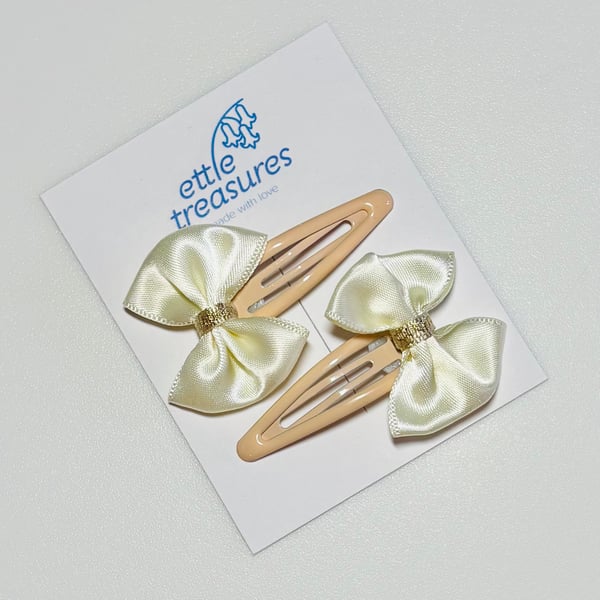 Ivory Bow Hair Clips 