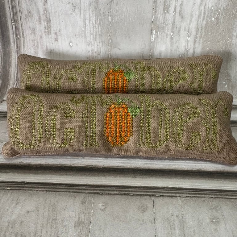  October Bowl Filler by Carolee Crafts SY 0018