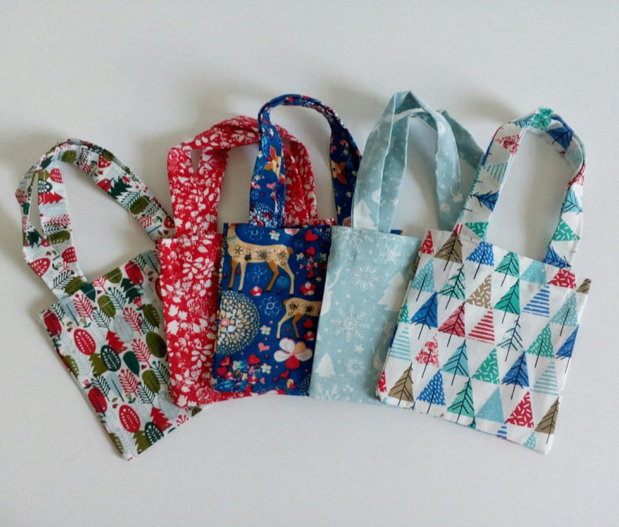 Shop Early, for Christmas, 5x mini christmas gift bags, eco friendly gift wrap 