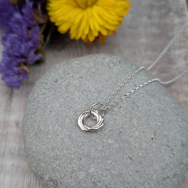 Sterling Silver Small 3 Interlinking Russian Ring Necklace - JBJ2001