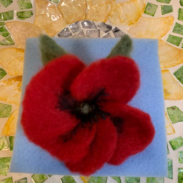 Needle felted poppy and leaf brooch