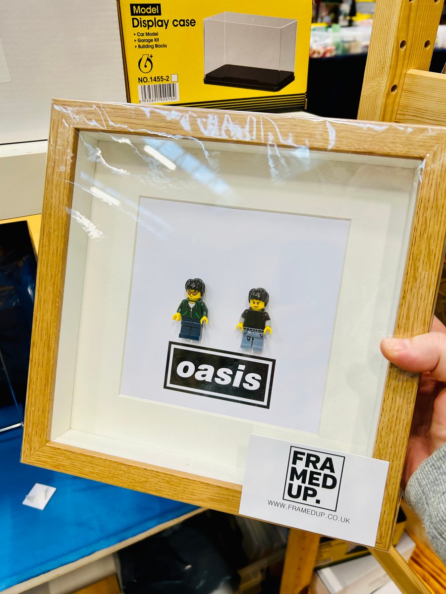 OASIS - Framed custom Lego minifigures - Rock and Roll