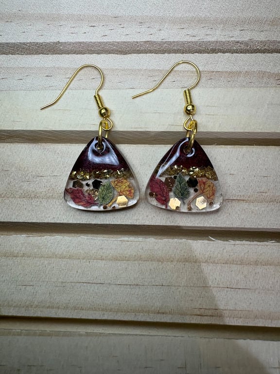 Handmade Autumn Resin Earrings with Leaf and Gold Flake Details