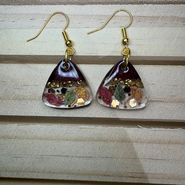 Handmade Autumn Resin Earrings with Leaf and Gold Flake Details