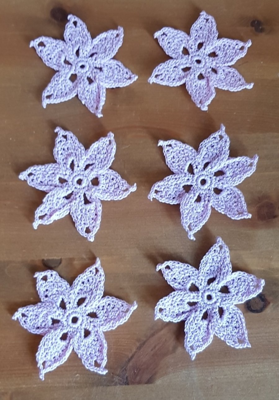 6 POINTED 'STAR' SHAPED FLOWERS - LOVELY PALE LILAC - 6CM - 100% COTTON