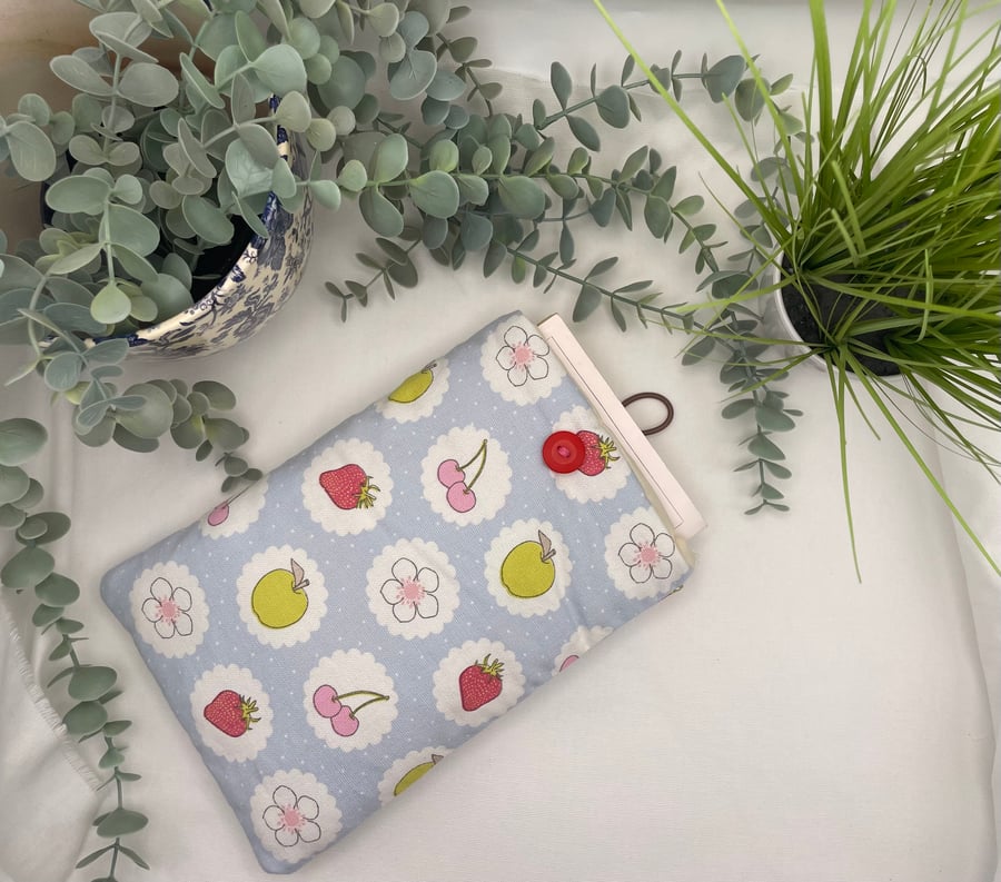 BOOK SLEEVE - MEDIUM 9-9.5 X 6 inches (approx)