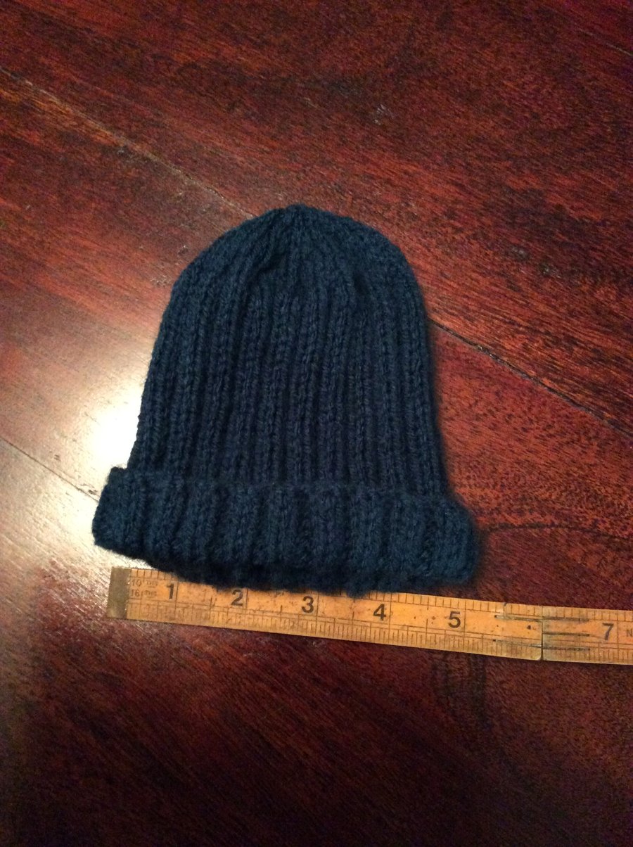 Hand knitted New born baby hat - navy blue