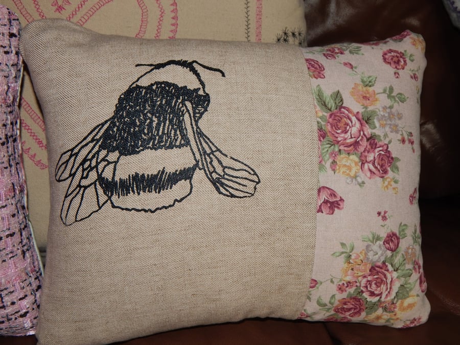 Bee - Screen printed cushion. 33cm x 26cm