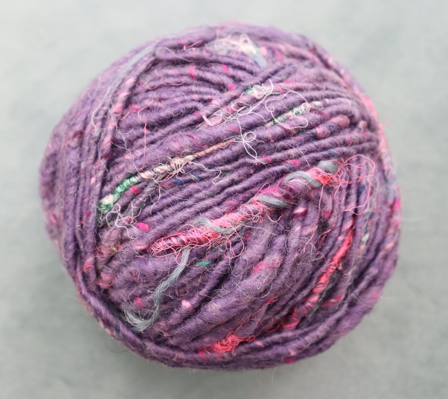 Mid Weight Art Yarn 113g
