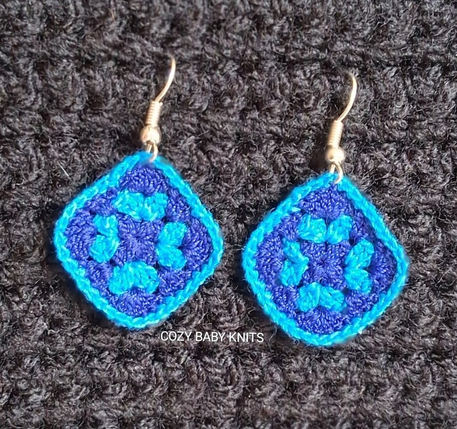 CROCHET GRANNY SQUARE STYLE EARRINGS