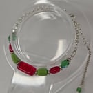 Handmade Red & Green Bead Chain Bracelet – Festive Contemporary Style