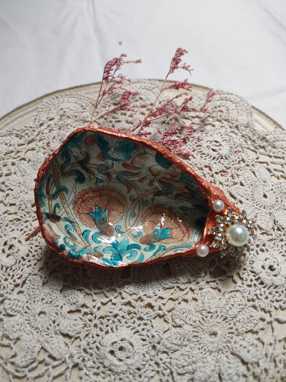 Oyster Shell Trinket Dish- Gift Boxed