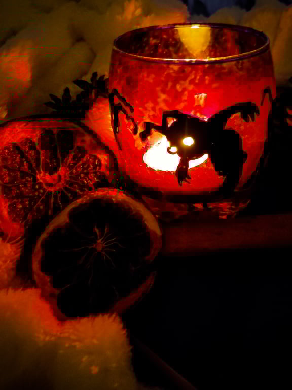 Stained glass candle holder for tea lights with Heartless, handmade suncather